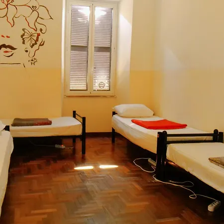 Minerva Hostel *